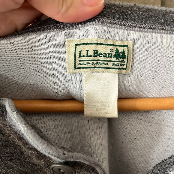 LL Bean Dark Gray Distressed Oversized Long Sleeve Henley Shirt Size 2XL Tall - Picture 4 of 15